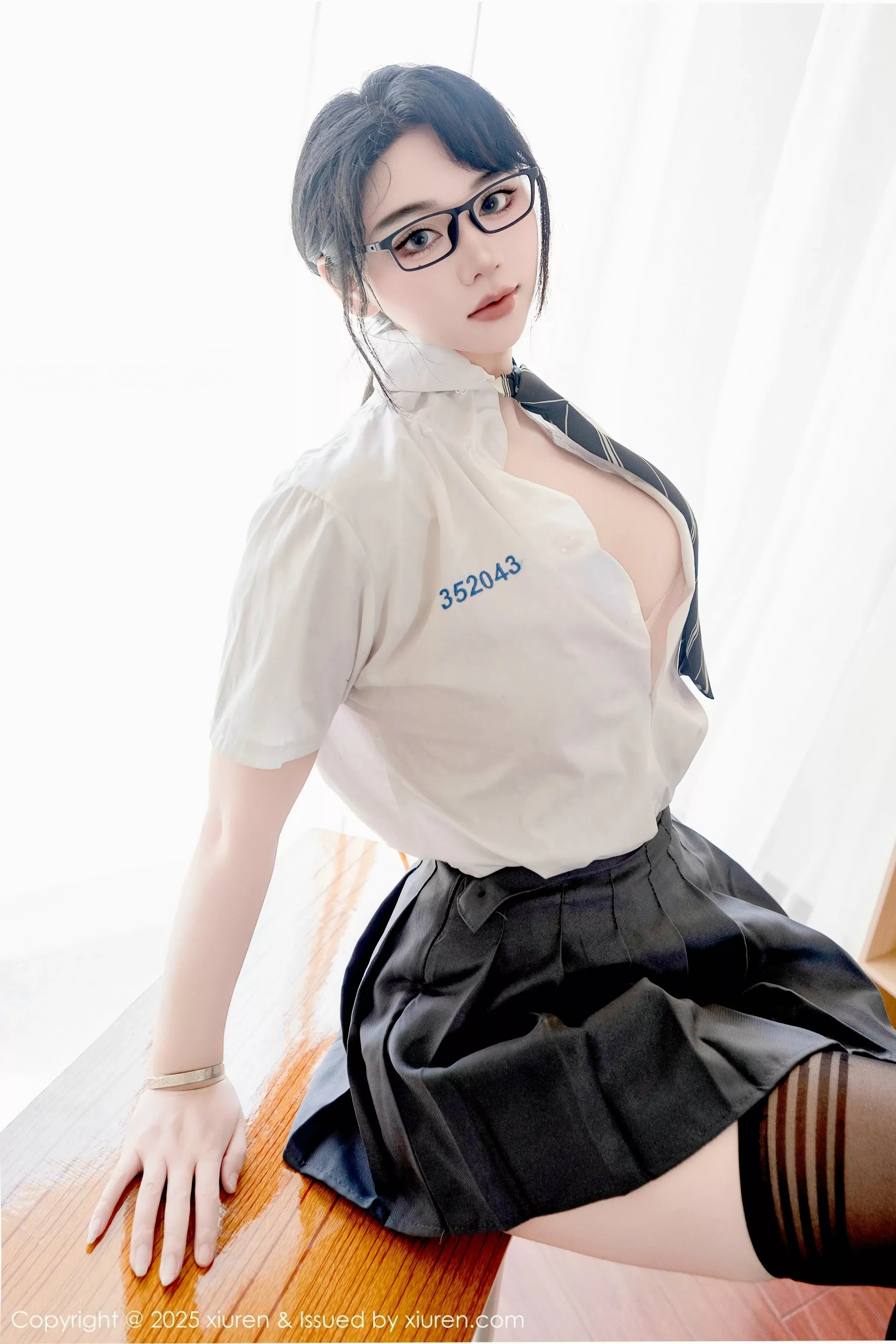 Xrmnw.Vip_汐汐爱吃草莓_合集 Xrmnw.Vip_汐汐爱吃草莓_写真