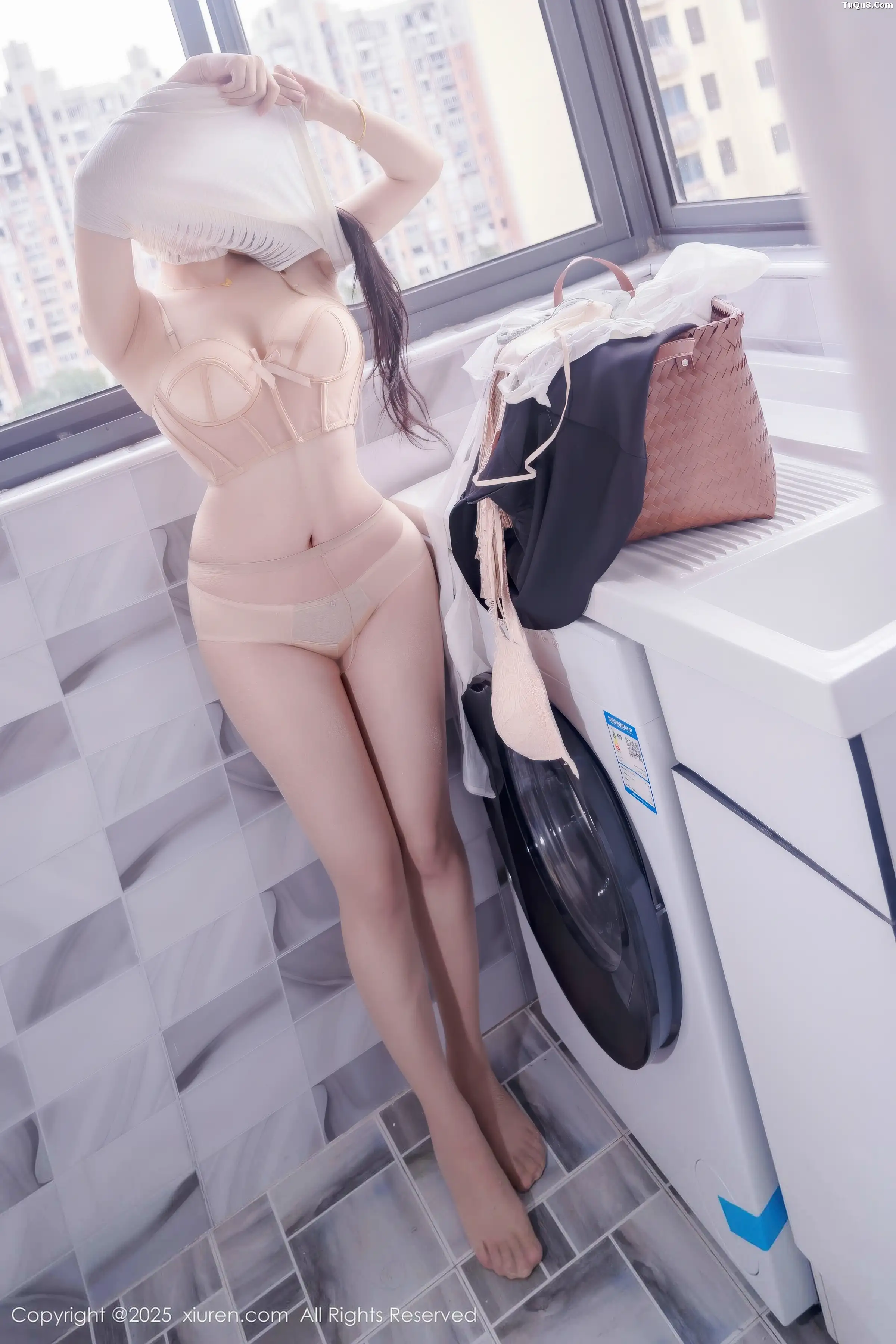 Xrmnw.Vip_汐汐爱吃草莓_合集 Xrmnw.Vip_汐汐爱吃草莓_写真